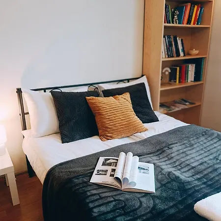 Homey Nest In Midtown Center, Up To 4 Guests, Steps From The Park, Free Parking Appartement
